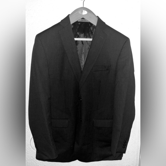 Men's DKNY 100% Wool 2 Button Blazer Coat Size 44R - Picture 1 of 4